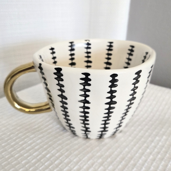 World Marjet Coffee Cup Black White Geometric Tea Mug Gold Handle - Picture 1 of 7